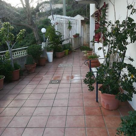 La Casa Delle Delizie Hotel เมสซีนา ภายนอก รูปภาพ