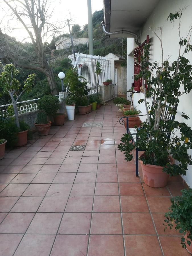 La Casa Delle Delizie Hotel เมสซีนา ภายนอก รูปภาพ
